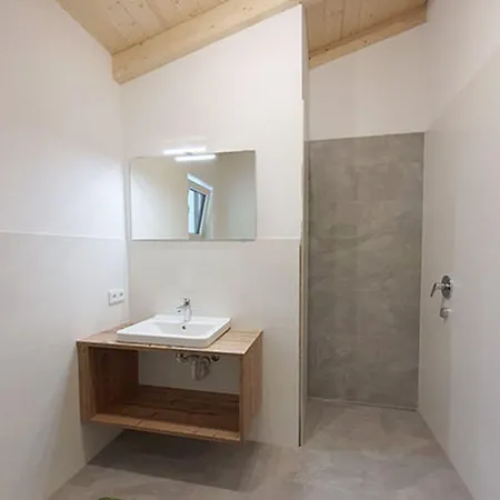 In Milders With Stubai Supercard 아파트 노이스티프트임스튀바이탈