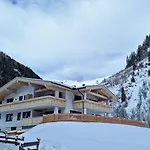 In Milders With Stubai Supercard